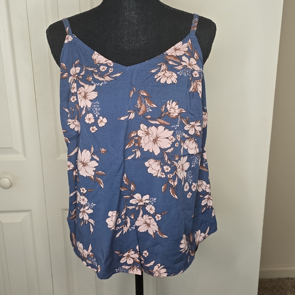 Torrid Floral Blue Tank Top, Sz 00 (M/L)